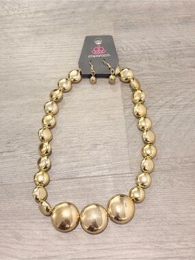 paparazzi Shiny Gold Dome Statement Necklace and Earrings